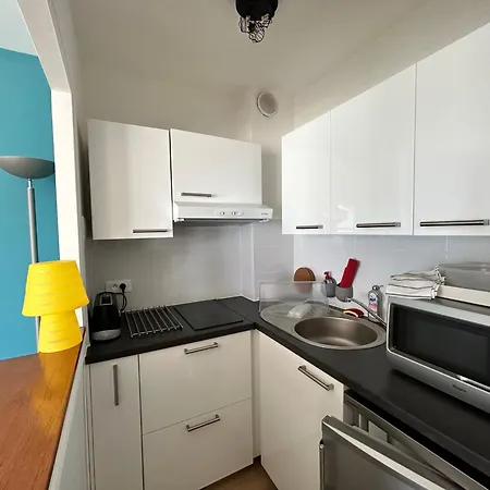 Bord De Avec Balcon Et Parking Au Pouliguen - Fr-1-842-10 아파트 *